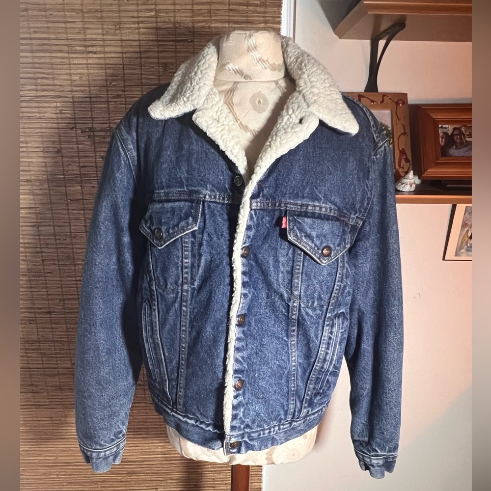 Vintage Levi’s San Francisco Sherpa Lined Jean Jacket Sz 42 R